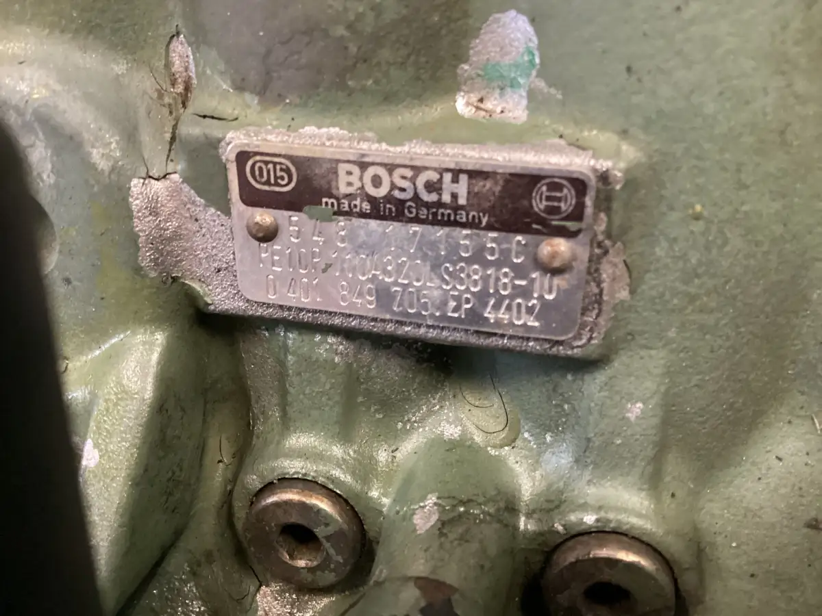 BOSCH FUEL PUMP 0401849705 USED - Picture 3