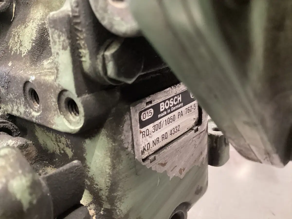 BOSCH FUEL PUMP 0402648841 USED - Picture 2