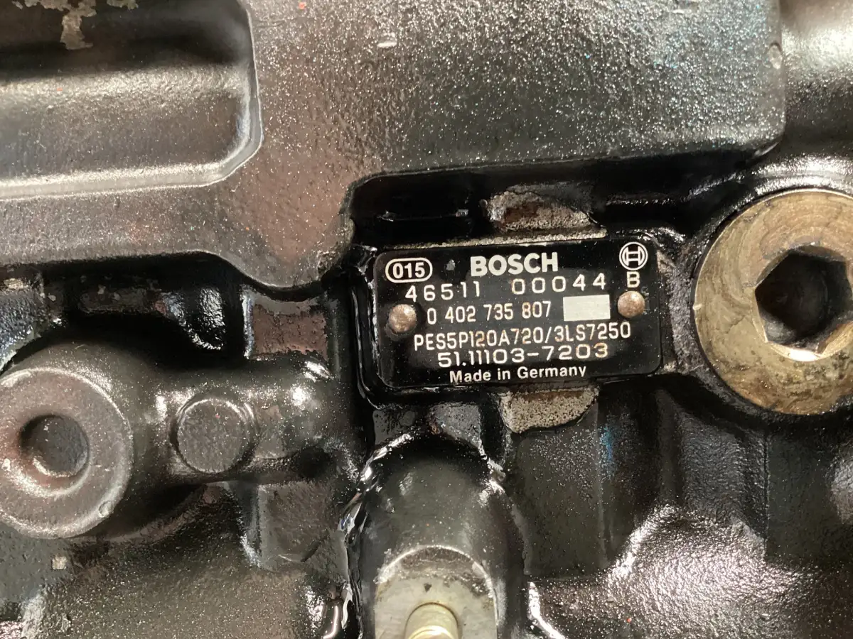 BOSCH FUEL PUMP 0402735807 USED - Picture 3