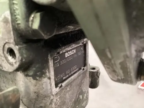 BOSCH FUEL PUMP 0402648817 USED - Thumb image 3