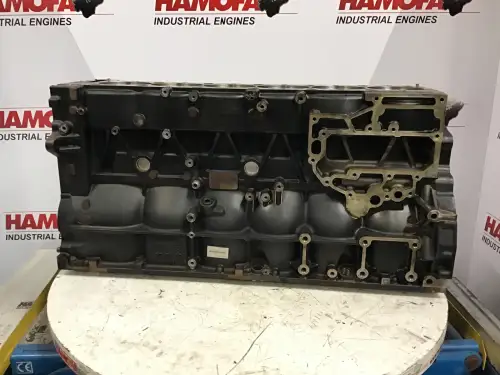 БЛОК ДВИГАТЕЛЯ MAN 51011006371 Б/У - Миниатюра 4
