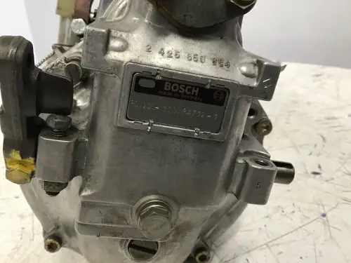 POMPE À CARBURANT BOSCH 0402746800 UTILISÉE - Miniature 3
