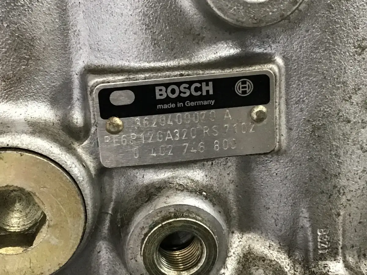POMPE À CARBURANT BOSCH 0402746800 UTILISÉE - Image 4