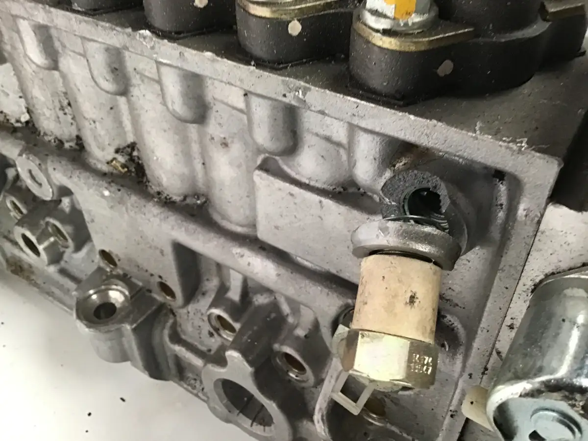 POMPE À CARBURANT BOSCH 0402670818 D'OCCASION - Image 2