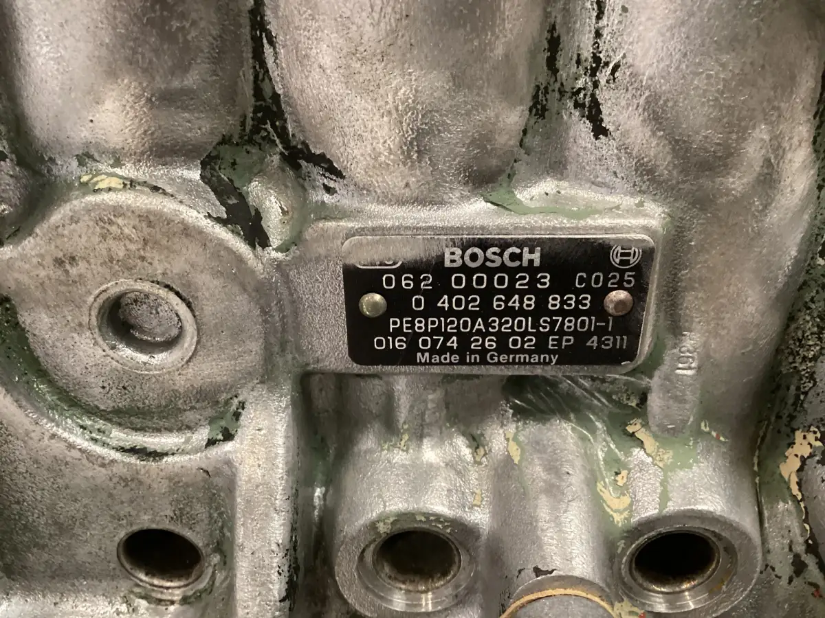 POMPE À CARBURANT BOSCH 0402648833 UTILISÉE - Image 3