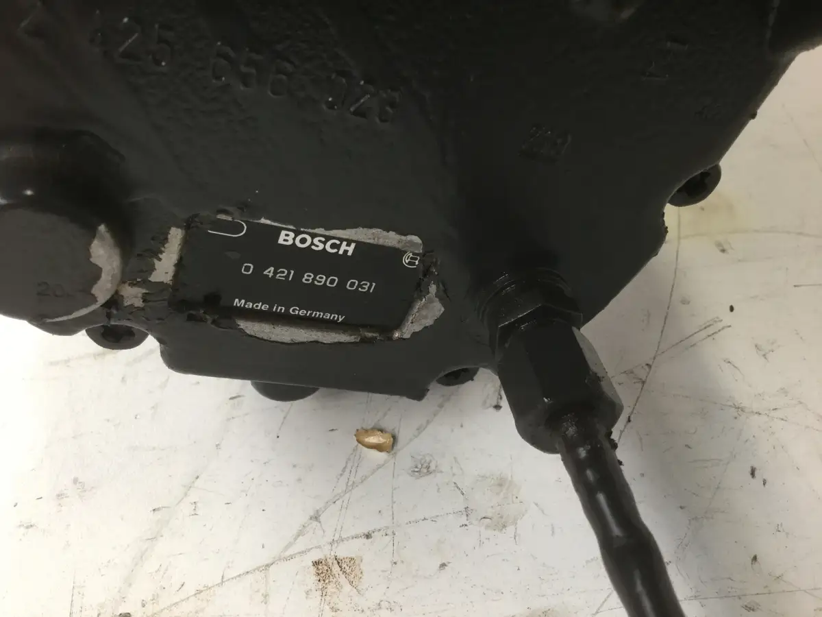 BOSCH FUEL PUMP 0402690810 USED - Picture 2