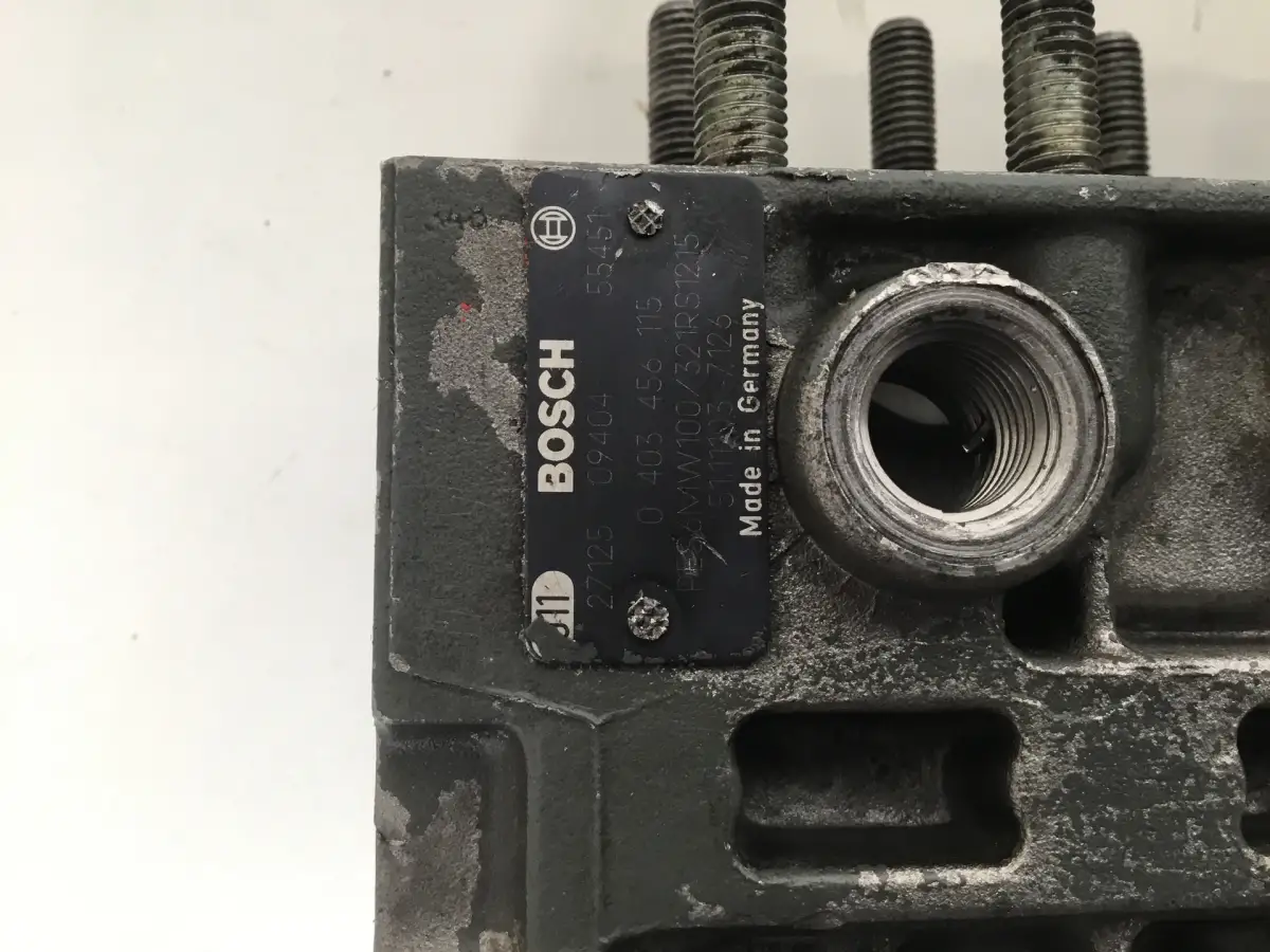 BOSCH FUEL PUMP 0403456115 USED - Picture 4
