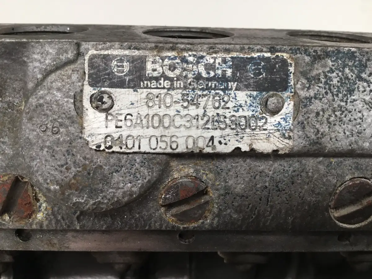 POMPE À CARBURANT BOSCH 0401056004 D'OCCASION - Image 4