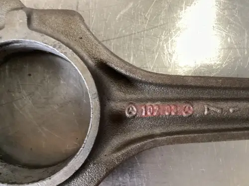 MERCEDES 102 03 D'OCCASION - Miniature 3