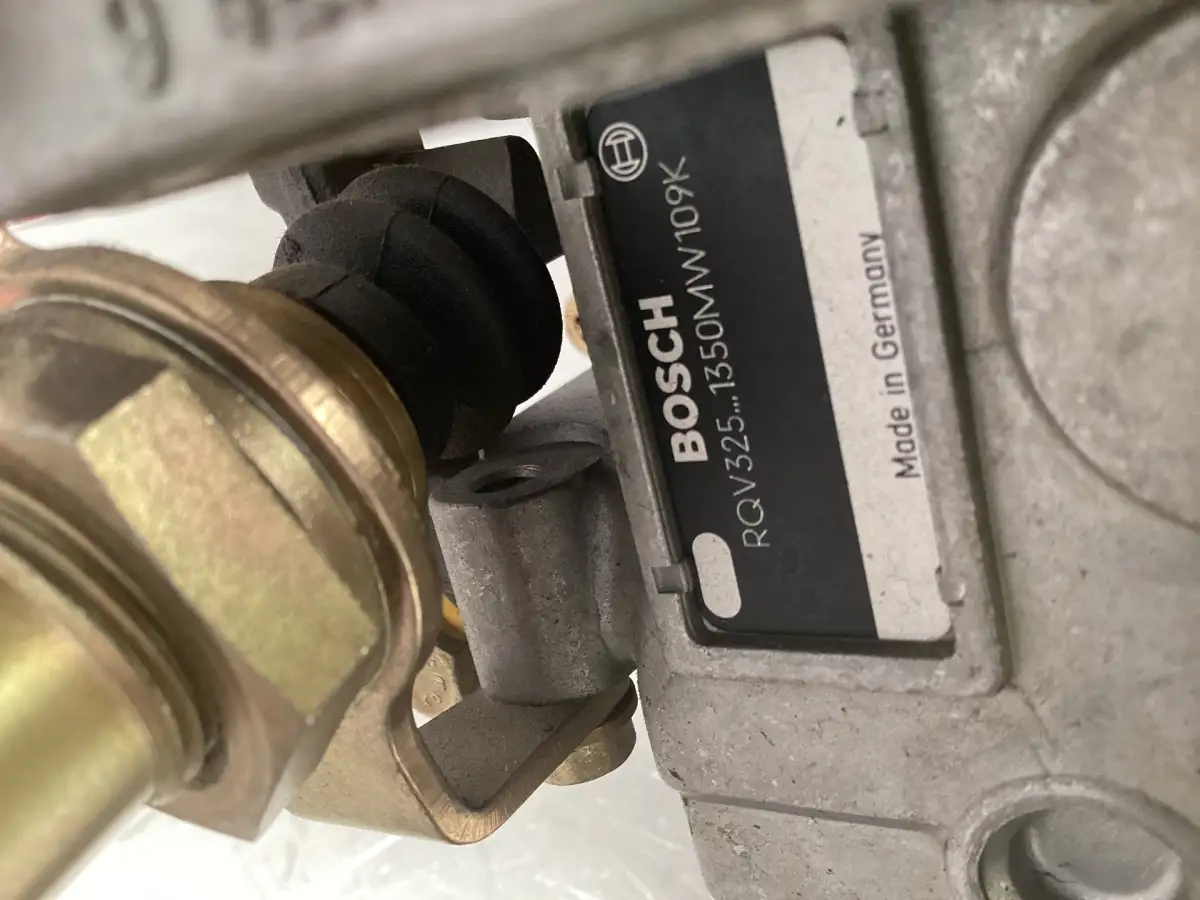 POMPE À CARBURANT BOSCH 0403446249 D'OCASION - Image 2