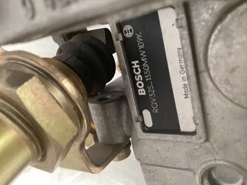 POMPE À CARBURANT BOSCH 0403446249 D'OCASION - Miniature 2