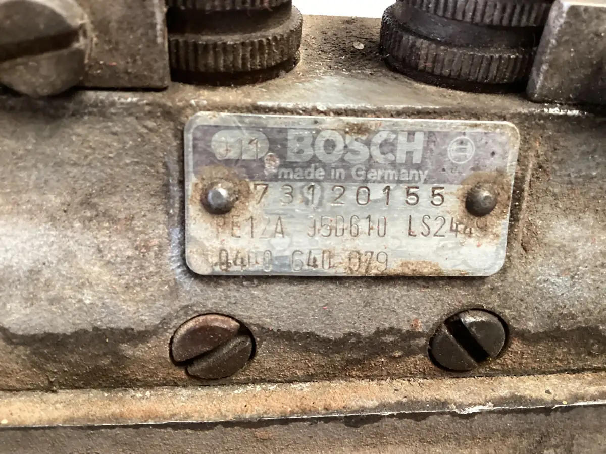 BOMBA DE COMBUSTIBLE BOSCH USADA 0400640079 - Imagen 3