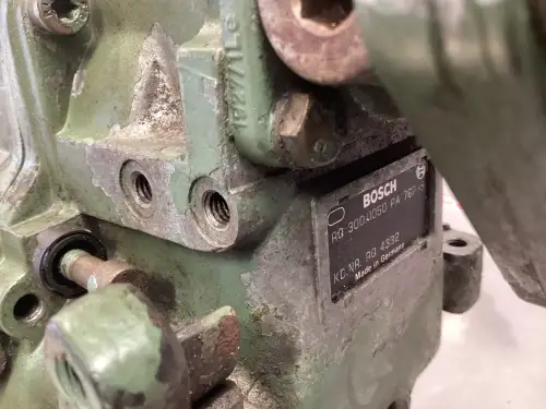 POMPE À CARBURANT BOSCH 0402648841 D'OCCASION - Miniature 2