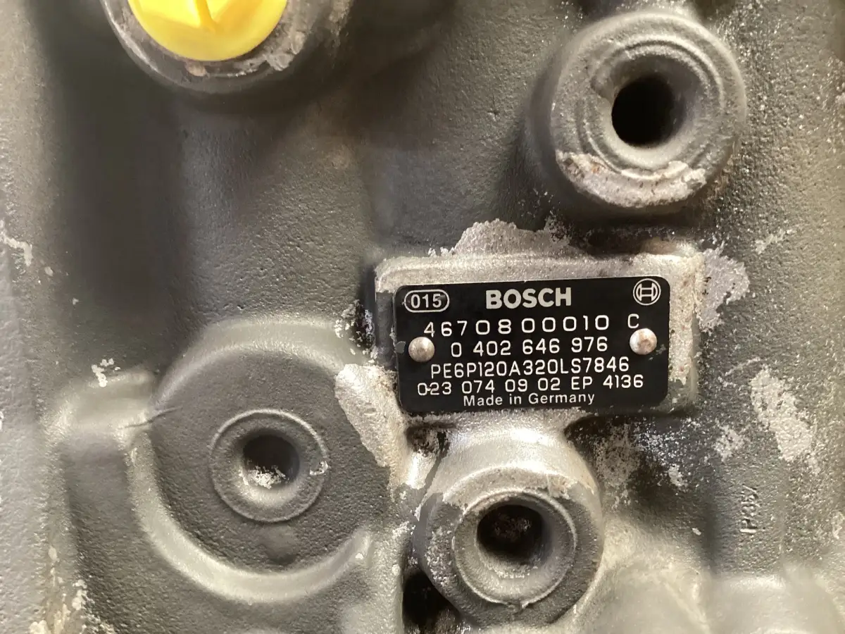 BOSCH FUEL PUMP 0402646976 USED - Picture 3