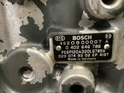 USED BOSCH FUEL PUMP 0402646796 - Thumb image 3