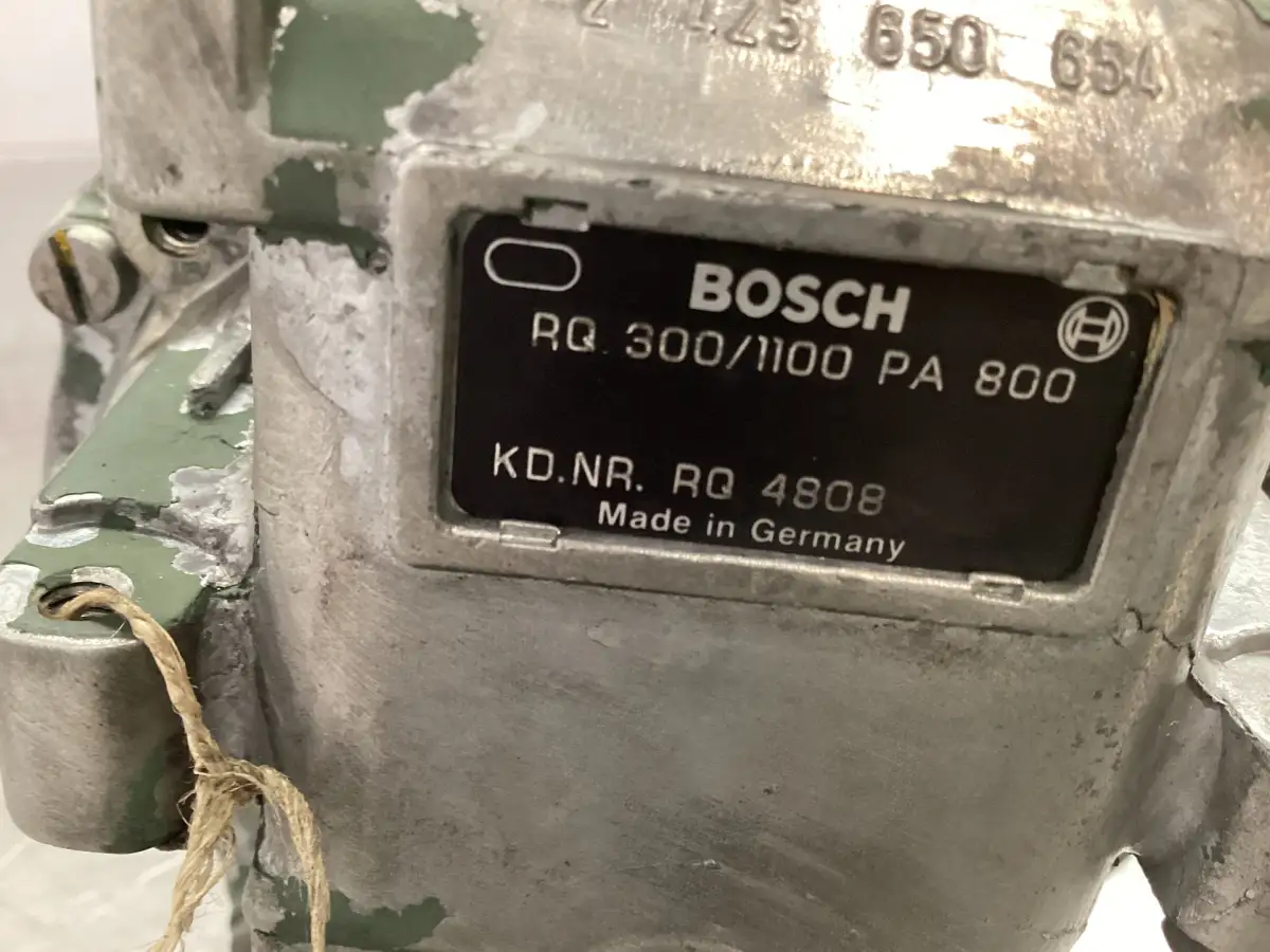 BOSCH FUEL PUMP 0402046773 USED - Picture 2