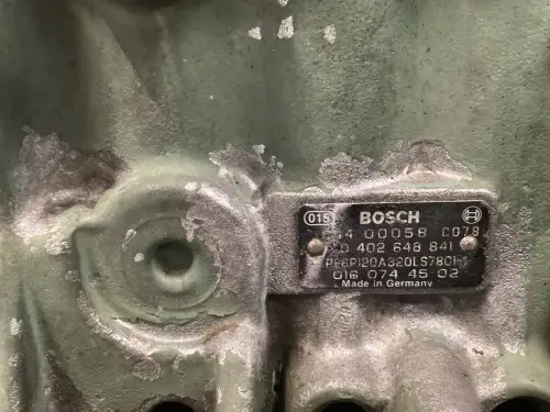 POMPE À CARBURANT BOSCH 0402648841 D'OCCASION - Miniature 3