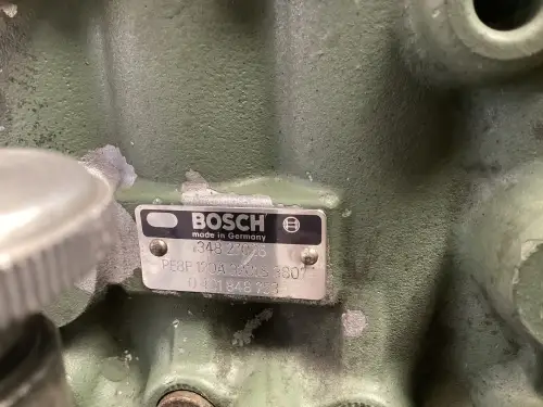 POMPE À CARBURANT BOSCH 0401848753 D'OCCASION - Miniature 3