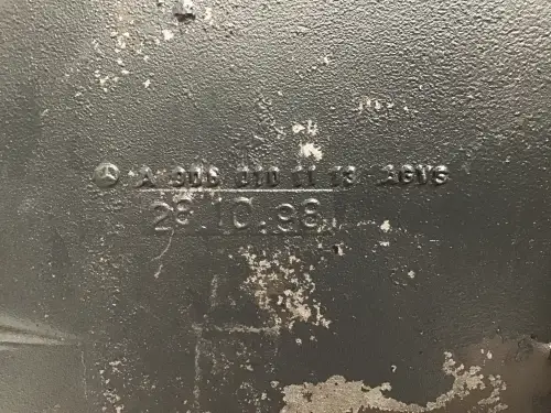 MERCEDE ÖLWANNE A9060101113 GEBRAUCHT – Vorschaubild 3