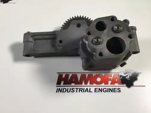 CATERPILLAR OIL PUMP WITH INTERMEDIATE GEAR 4964800 USED