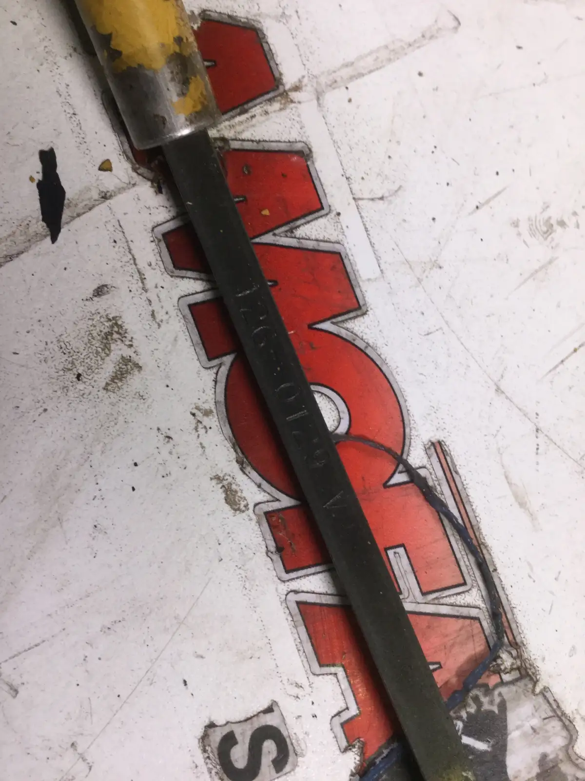 CATERPILLAR OIL DIPSTICK 1260129 USED - Picture 2