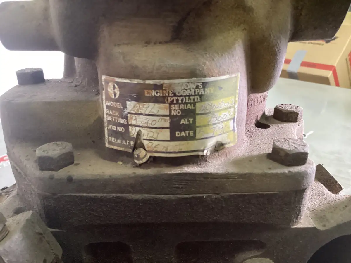 CATERPILLAR FUEL PUMP HOUSING 8N2896 USED - Picture 2