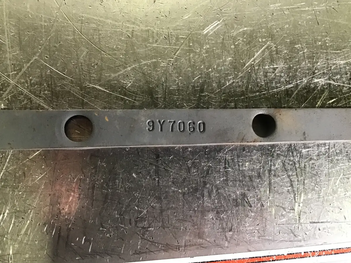CATERPILLAR LOCKING PLATE 9Y7060 USED - Picture 2
