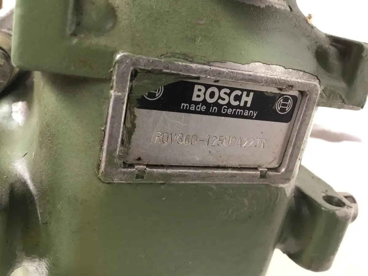 POMPE À CARBURANT BOSCH 0401848041 UTILISÉE - Image 2