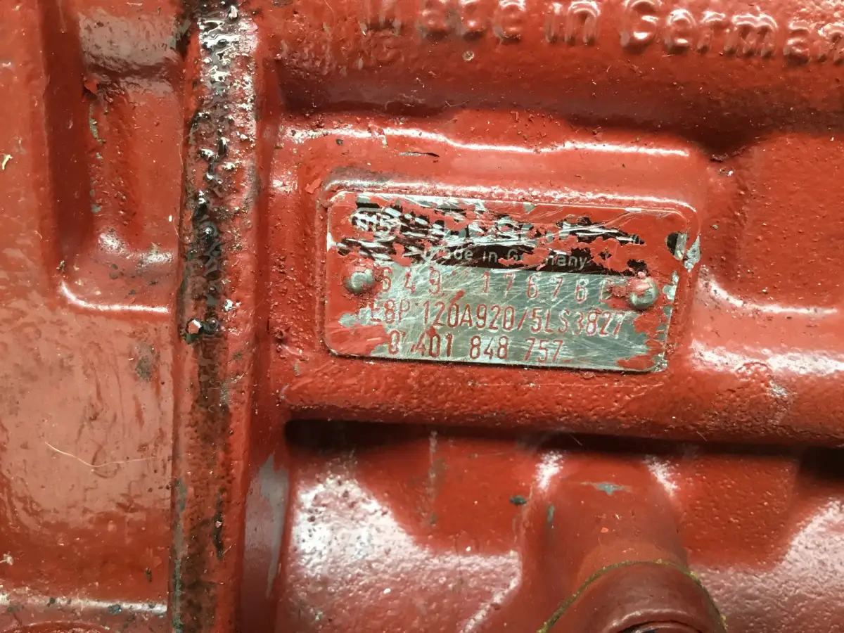 POMPE À CARBURANT BOSCH 0401848757 D'OCCASION - Image 4