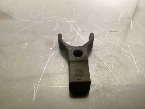 CATERPILLAR INJECTOR CLAMP 7C8851 USED