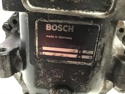 POMPE À CARBURANT BOSCH 0401846706 D'OCCASION - Miniature 2