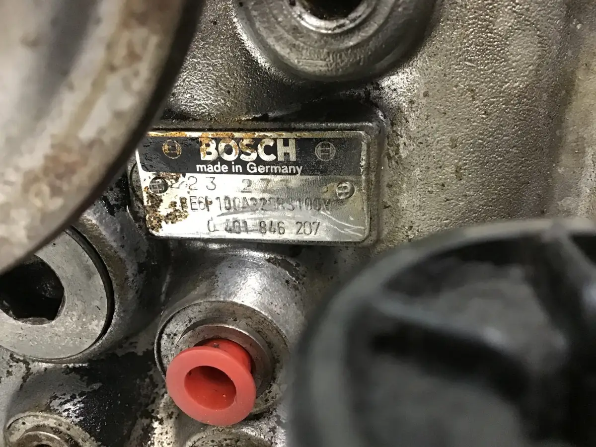 POMPE À CARBURANT BOSCH 0401846207 USAGÉE - Image 3