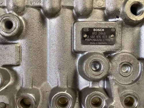 BOSCH FUEL PUMP 0402676823 USED - Thumb image 2