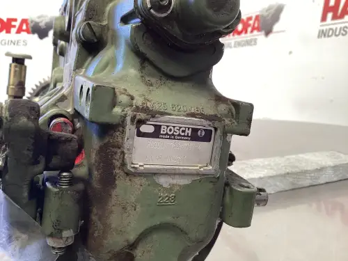 POMPE À CARBURANT BOSCH 0401848714 D'OCCASION - Miniature 2