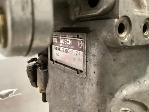 POMPE À CARBURANT BOSCH 0402036047 D'OCCASION - Miniature 3