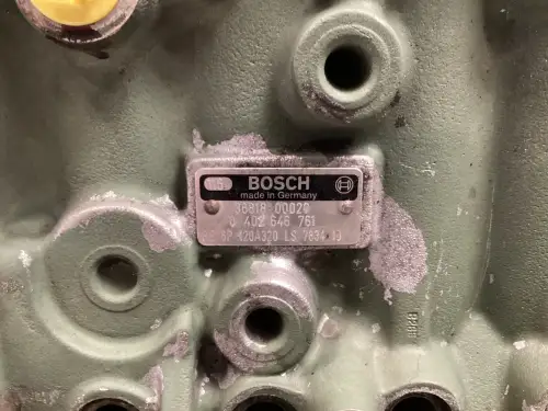 POMPE À CARBURANT BOSCH 0402646761 D'OCCASION - Miniature 3