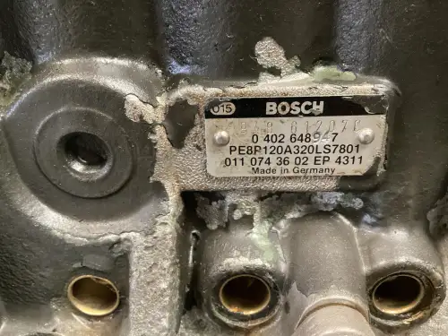 POMPE À CARBURANT BOSCH 0402648947 D'OCCASION - Miniature 3