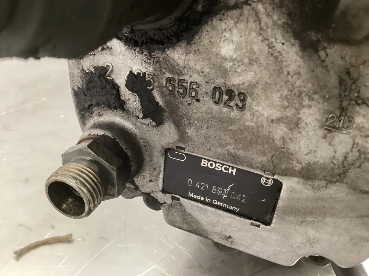 POMPE À CARBURANT BOSCH 0402796824 D'OCCASION - Image 2