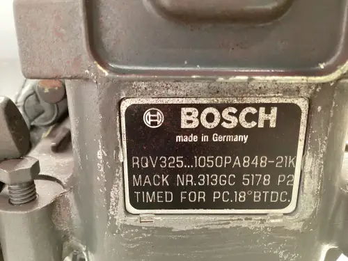 POMPE À CARBURANT BOSCH 0402748802 D'OCCASION - Miniature 2