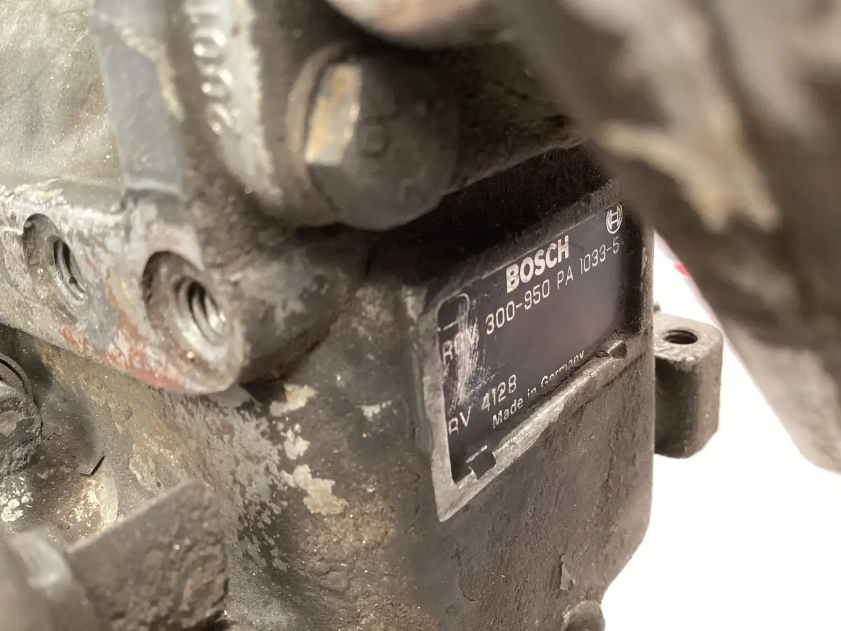 BOSCH FUEL PUMP 0402646997 USED - Picture 2