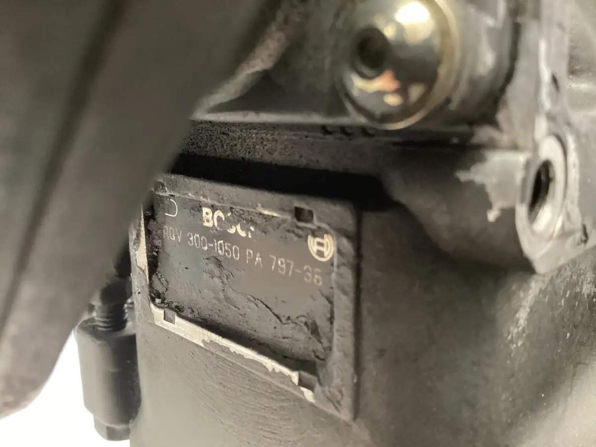 BOSCH FUEL PUMP 0402648927 USED - Picture 2