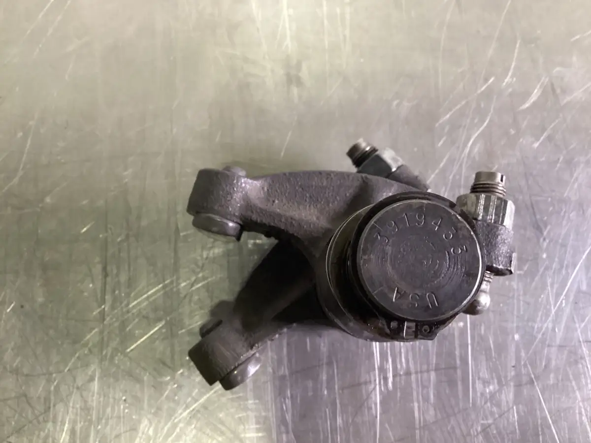 CUMMINS ROCKER SHAFT 3919435 USED - Picture 2