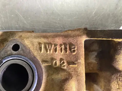 CATERPILLAR OIL COOLER HOUSING 1W1116 USED - Thumb image 2