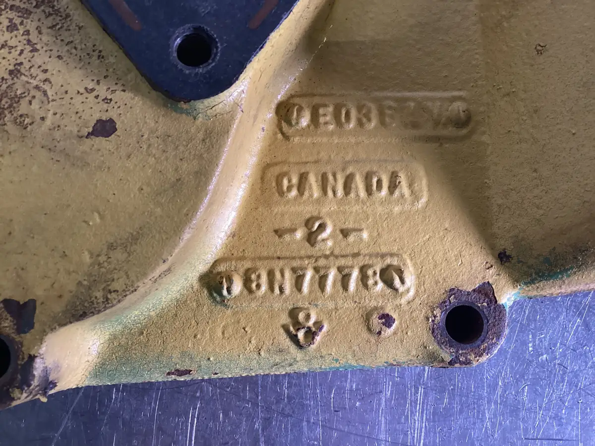 CATERPILLAR THERMOSTAT COVER 8N7778 USED - Picture 4