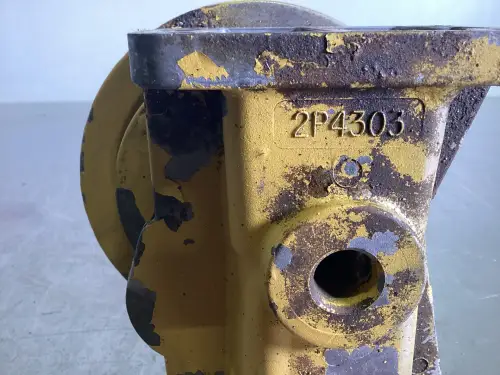 CATERPILLAR OIL FILTER HOUSING 2P4303 USED - Thumb image 3