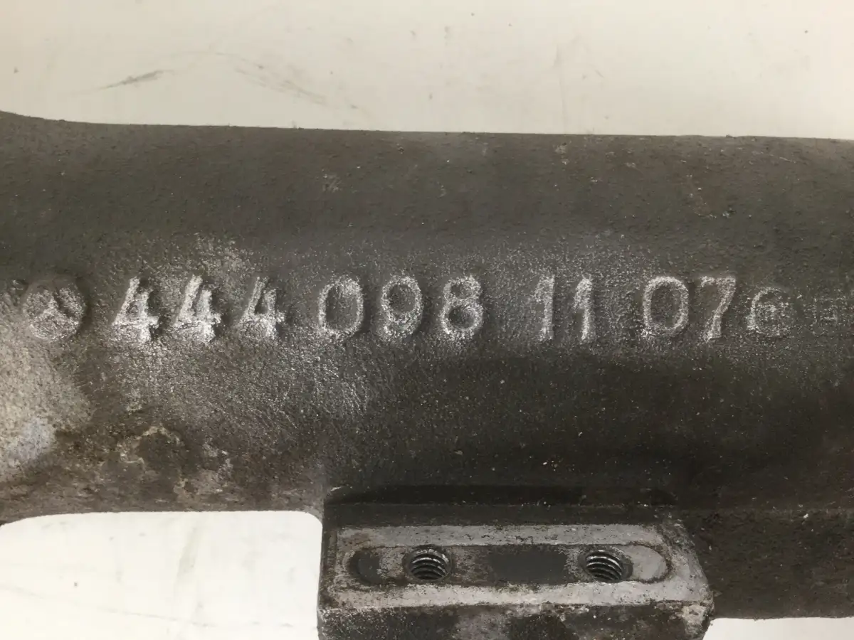 USED INTAKE MANIFOLD MERCEDES A4440981107 - Picture 2