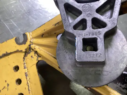 CATERPILLAR VENTILATOR HUB 2222899 USED - Thumb image 2