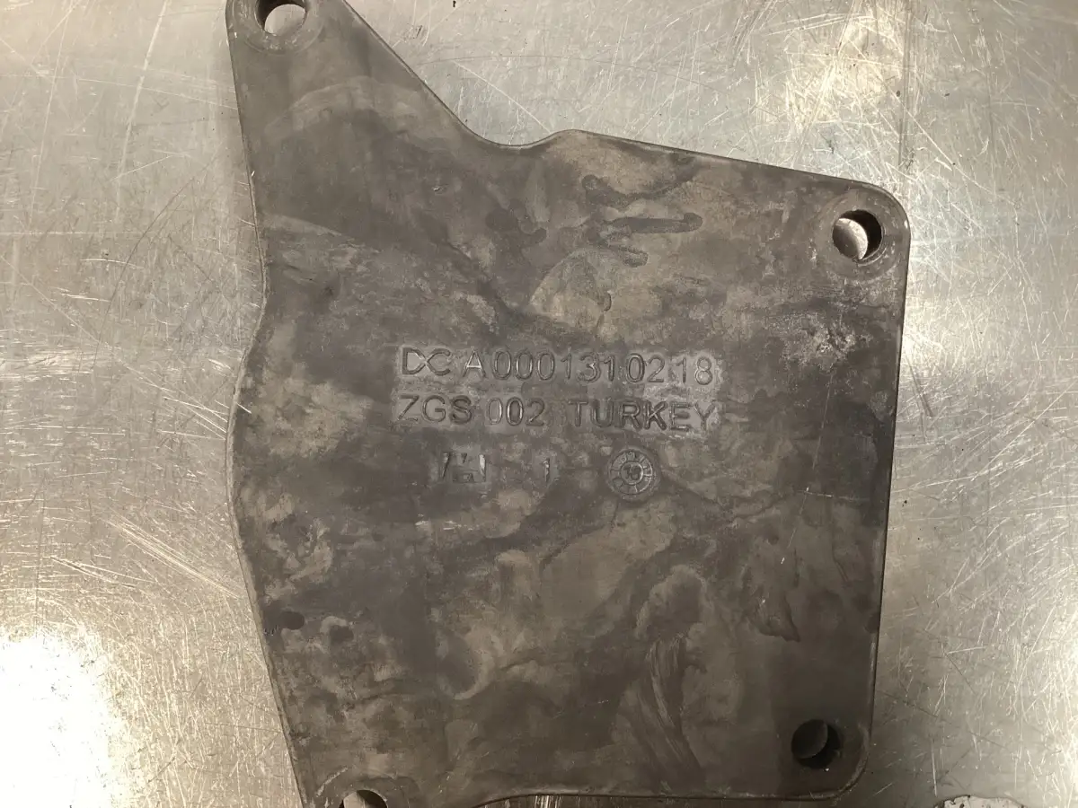 MERCEDES CACHE SOUPAPE A0001310218 D'OCCASION - Image 2