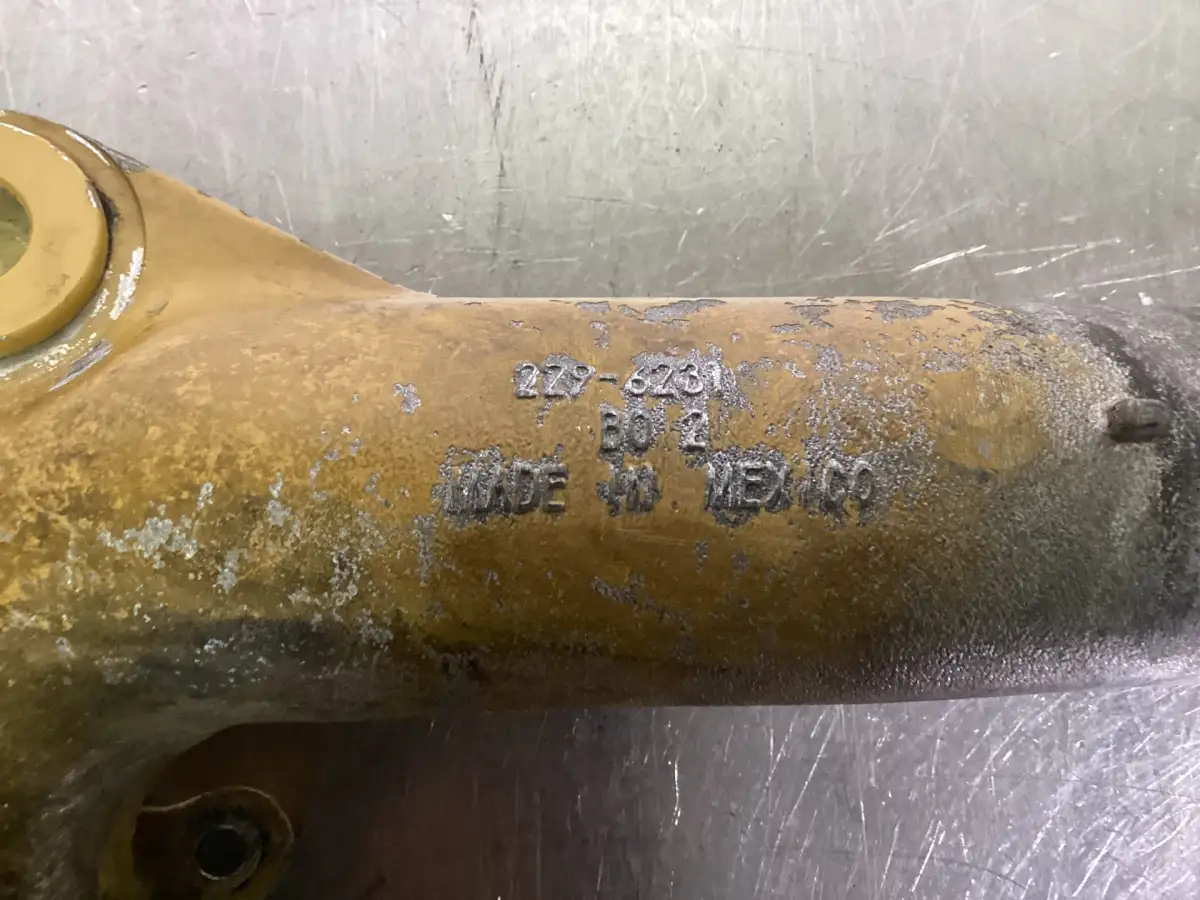 CATERPILLAR WATER ELBOW 2296231 USED - Picture 2