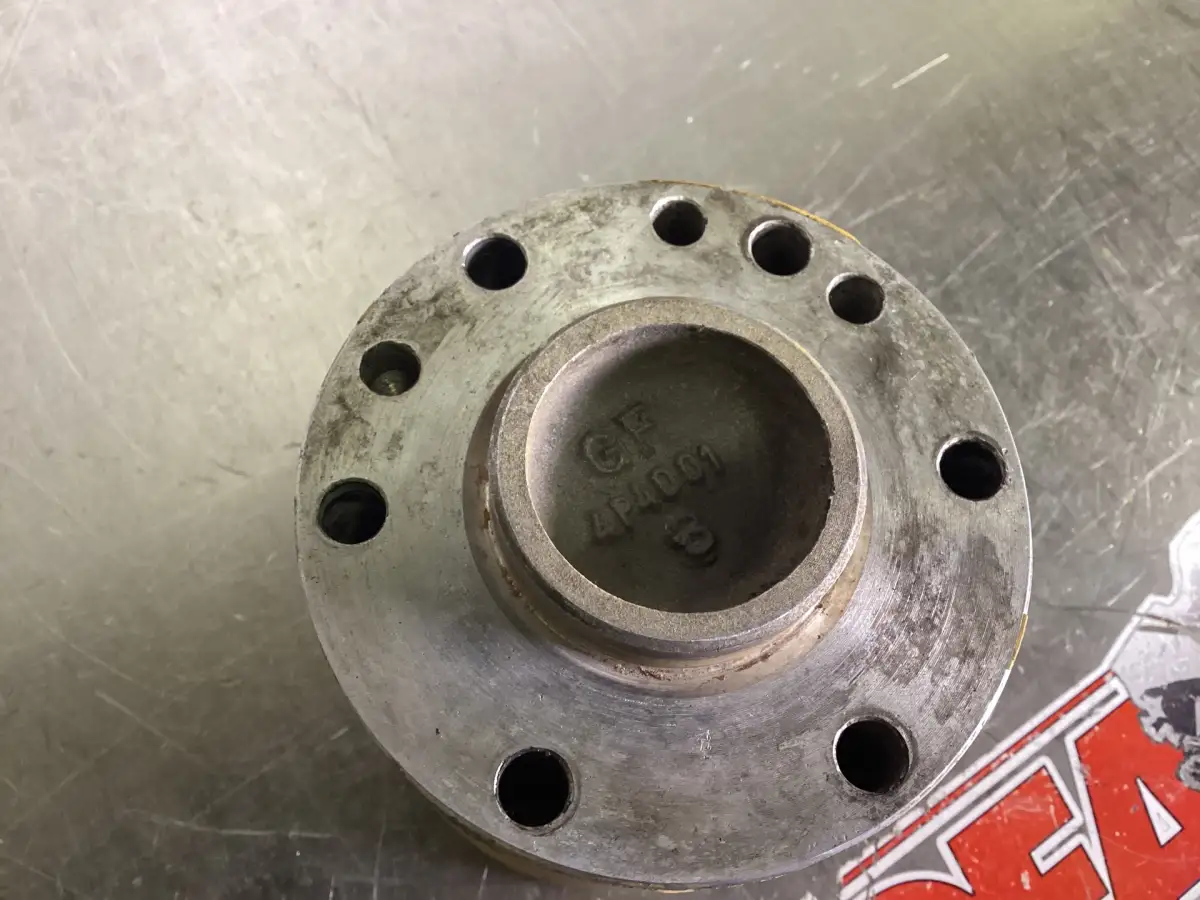 CATERPILLAR VENTILATOR HUB 4P4001 USED - Picture 2